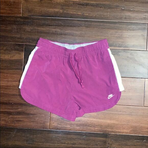 Nike Shorts   - Picture 1 of 4